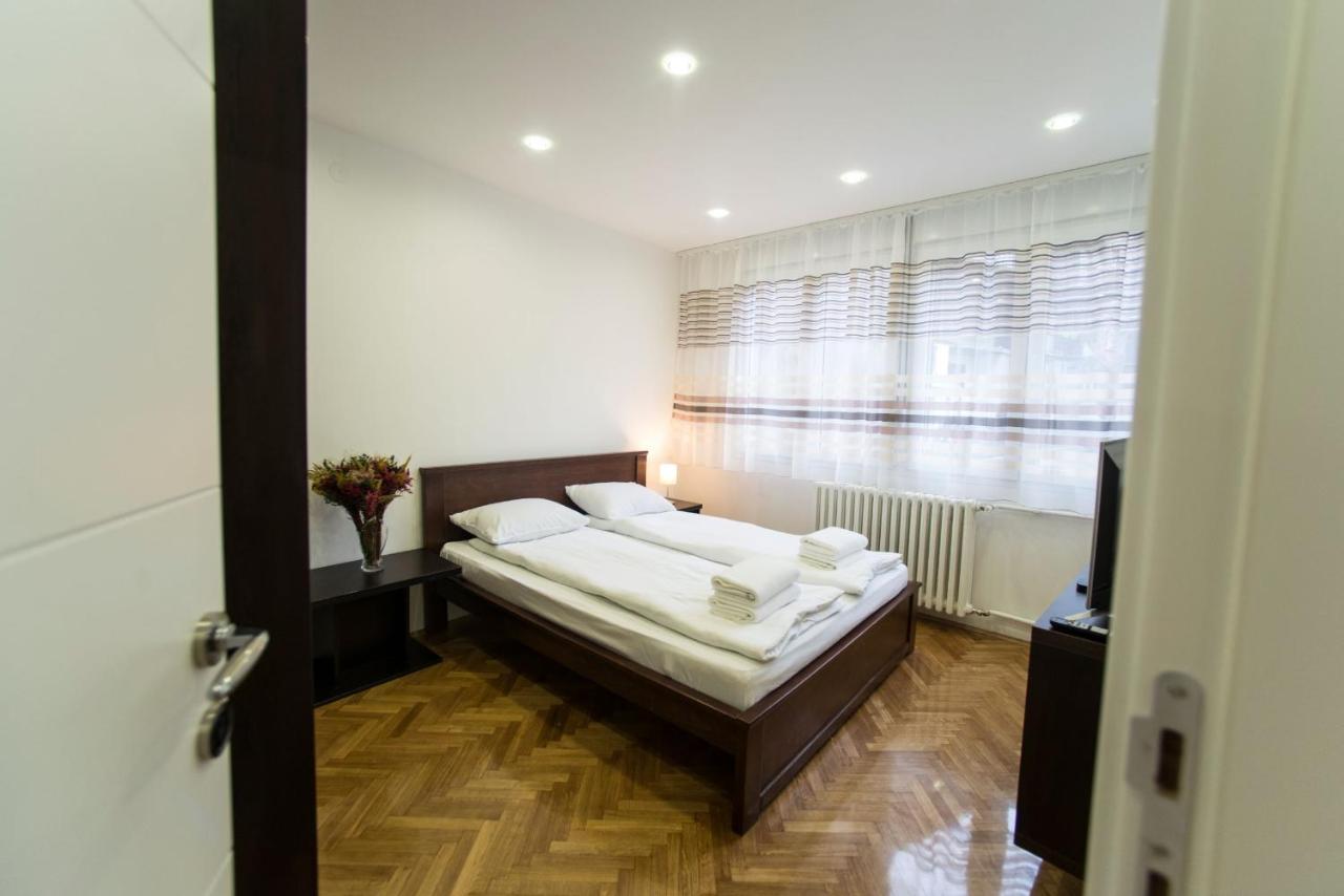 Free.Three Apartment Beograd Bagian luar foto